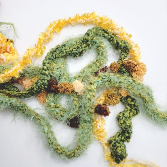 Funky Lady One-of-a-kind Artsy Handmade Flower Scarf - Picture 9 of 12